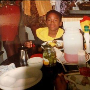 Meet your Posher, Dee